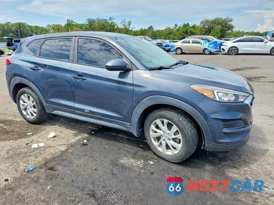 Czwarte zdjęcie samochodu z boku: 2019 HYUNDAI TUCSON SE VIN:KM8J23A47KU053299 - miniatura