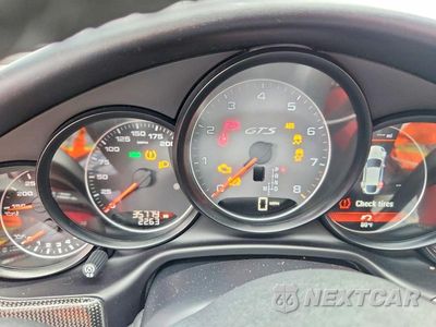 Zdjęcie 9 z 12 samochodu: 2016 PORSCHE PANAMERA GTS VIN:WP0AF2A79GL081566 - miniatura