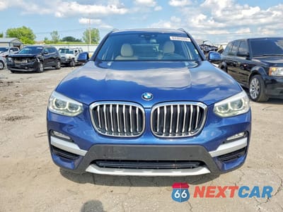 Piąte zdjęcie samochodu w środku: 2019 BMW X3 XDRIVE30I VIN:5UXTR9C57KLR05768 - miniatura
