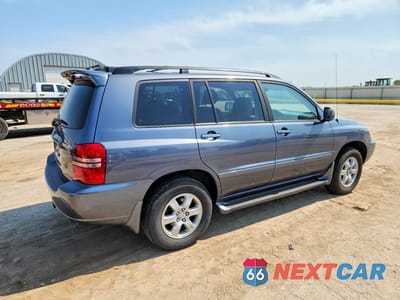 Trzecie zdjęcie samochodu z tyłu: 2002 TOYOTA HIGHLANDER LIMITED VIN:JTEHF21A120066804 - miniatura