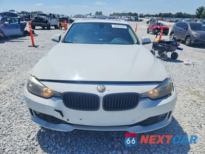 Piąte zdjęcie samochodu w środku: 2015 BMW 328 I VIN:WBA3A5C50FF609901 - miniatura