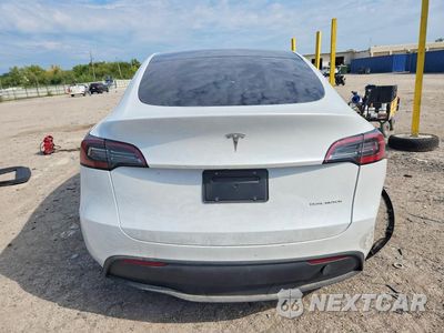 Zdjęcie 6 z 12 samochodu: 2023 TESLA MODEL Y VIN:7SAYGDEE7PA054532 - miniatura