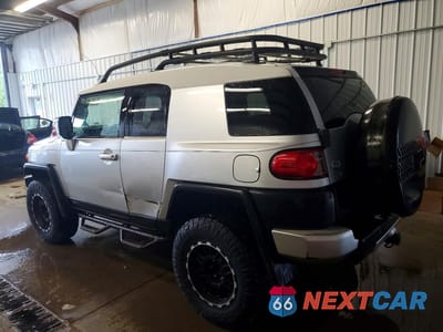 Drugie zdjęcie samochodu z przodu: 2007 TOYOTA FJ CRUISER BASE VIN:JTEZU11F870003089 - miniatura