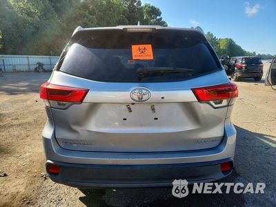 Zdjęcie 6 z 13 samochodu: 2018 TOYOTA HIGHLANDER XLE VIN:5TDJZRFHXJS493549 - miniatura