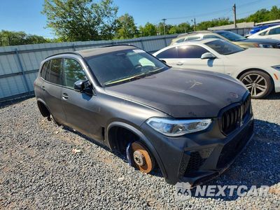 Czwarte zdjęcie samochodu z boku: 2021 BMW X5 M VIN:5YMJU0C09M9E35762 - miniatura