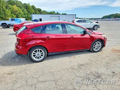 Trzecie zdjęcie samochodu z tyłu: 2017 FORD FOCUS SE VIN:1FADP3K2XHL317717 - miniatura