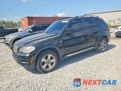 2012 BMW X5 XDRIVE35D 5UXZW0C55CL672280 - główne zdjęcie licytacji z USA - miniatura