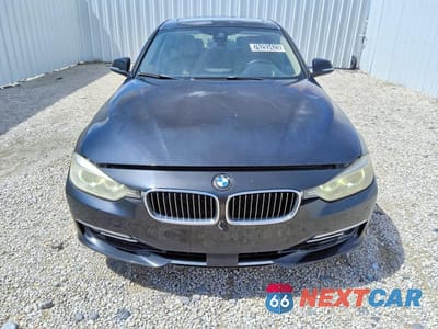 Piąte zdjęcie samochodu w środku: 2013 BMW 335 I VIN:WBA3A9C54DF475253 - miniatura