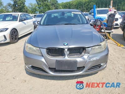 Piąte zdjęcie samochodu w środku: 2011 BMW 328 I SULEV VIN:WBAPH5C56BA447356 - miniatura