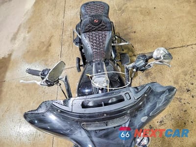 Piąte zdjęcie samochodu w środku: 2016 HARLEY-DAVIDSON FLHTCU ULTRA CLASSIC ELECTRA GLIDE VIN:1HD1FCM16GB606827 - miniatura
