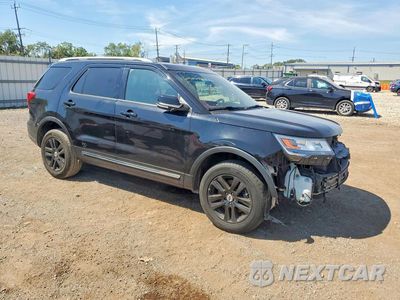 Czwarte zdjęcie samochodu z boku: 2018 FORD EXPLORER XLT VIN:1FM5K8D80JGC04722 - miniatura