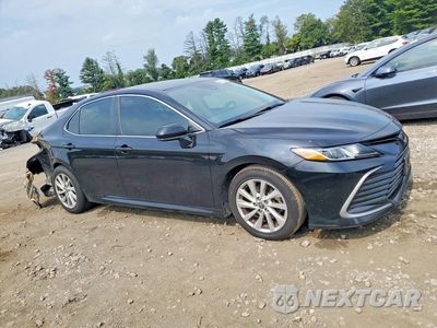Czwarte zdjęcie samochodu z boku: 2022 TOYOTA CAMRY LE VIN:4T1C11AK8NU071782 - miniatura