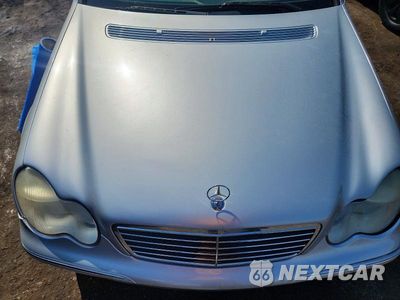Zdjęcie 11 z 13 samochodu: 2004 MERCEDES-BENZ C 230K SPORT SEDAN VIN:WDBRF40J04F444048 - miniatura