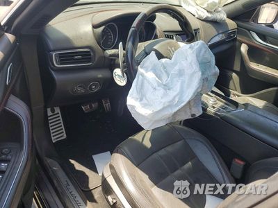 Zdjęcie 8 z 12 samochodu: 2017 MASERATI LEVANTE S SPORT VIN:ZN661YUS8HX243817 - miniatura