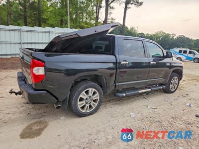 Trzecie zdjęcie samochodu z tyłu: 2017 TOYOTA TUNDRA PLATINUM VIN:5TFAY5F10HX602670 - miniatura