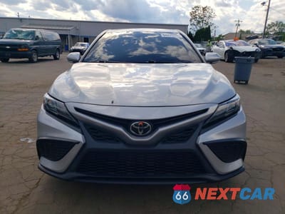 Piąte zdjęcie samochodu w środku: 2024 TOYOTA CAMRY SE VIN:4T1G11BK2RU130010 - miniatura