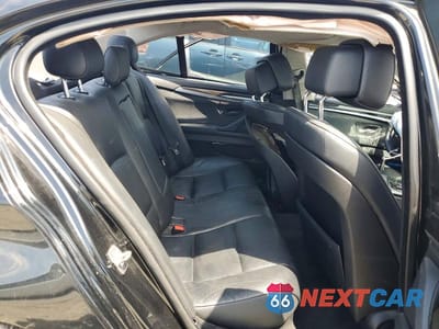 Zdjęcie 10 z 13 samochodu: 2011 BMW 528 I VIN:WBAFR1C5XBDS36077 - miniatura