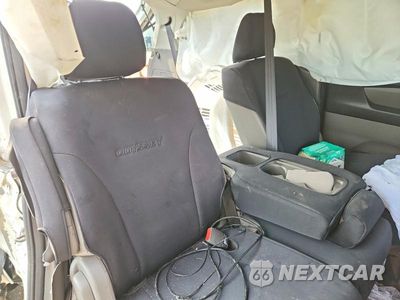 Zdjęcie 10 z 14 samochodu: 2016 HONDA ODYSSEY TOURING VIN:5FNRL5H97GB007490 - miniatura