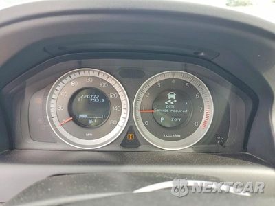 Zdjęcie 9 z 13 samochodu: 2011 VOLVO XC60 T6 VIN:YV4902DZ5B2212120 - miniatura