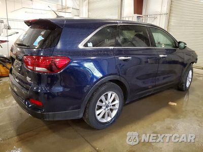 Trzecie zdjęcie samochodu z tyłu: 2020 KIA SORENTO LX VIN:5XYPG4A35LG698145 - miniatura
