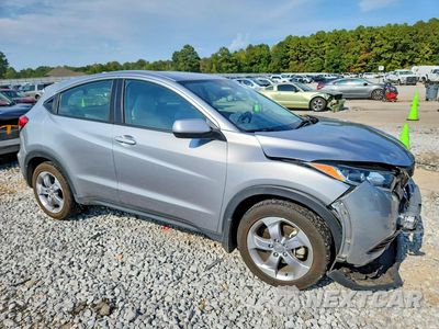 Czwarte zdjęcie samochodu z boku: 2020 HONDA HR-V LX VIN:3CZRU5H31LG700434 - miniatura