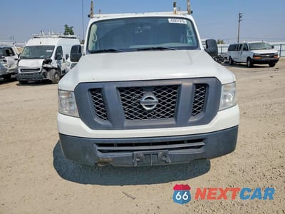 Piąte zdjęcie samochodu w środku: 2016 NISSAN NV 1500 S VIN:1N6BF0KM8GN808307 - miniatura