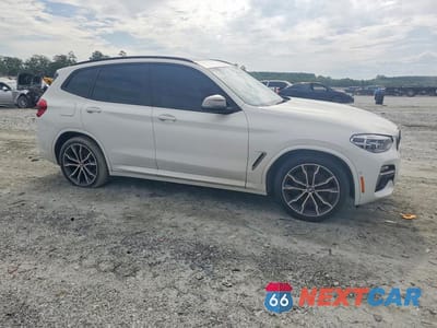 Czwarte zdjęcie samochodu z boku: 2019 BMW X3 XDRIVEM40I VIN:5UXTS3C5XK0Z08036 - miniatura