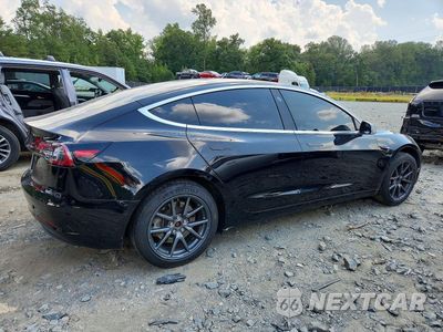 Piąte zdjęcie samochodu w środku: 2018 TESLA MODEL 3 VIN:5YJ3E1EA4JF109098 - miniatura