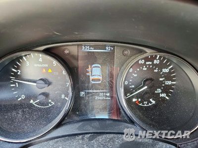 Zdjęcie 9 z 14 samochodu: 2017 NISSAN ROGUE SPORT SV VIN:JN1BJ1CP0HW013895 - miniatura