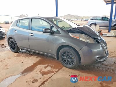 Czwarte zdjęcie samochodu z boku: 2017 NISSAN LEAF S VIN:1N4BZ0CP5HC300690 - miniatura