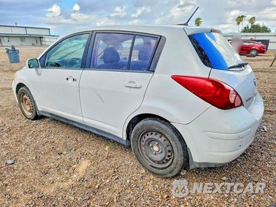 Drugie zdjęcie samochodu z przodu: 2009 NISSAN VERSA 1.8 S VIN:3N1BC13EX9L350574 - miniatura