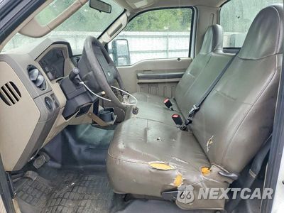 Zdjęcie 7 z 12 samochodu: 2010 FORD F250 SUPER DUTY VIN:1FTNF2A53AEA04817 - miniatura