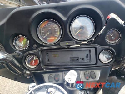 Zdjęcie 7 z 10 samochodu: 2005 HARLEY-DAVIDSON FLHTCUI VIN:1HD1FCW145Y665589 - miniatura