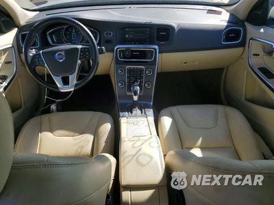Zdjęcie 8 z 12 samochodu: 2015 VOLVO S60 PREMIER VIN:YV1612TB4F1317809 - miniatura