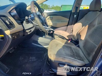 Zdjęcie 7 z 12 samochodu: 2016 KIA RIO LX VIN:KNADM4A3XG6659309 - miniatura