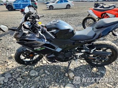 Trzecie zdjęcie samochodu z tyłu: 2024 KAWASAKI EX500 H VIN:ML5EXGH10RDA12319 - miniatura