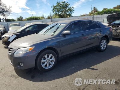 2011 TOYOTA CAMRY LE 4T1BF3EK2BU624585 - główne zdjęcie licytacji z USA - miniatura