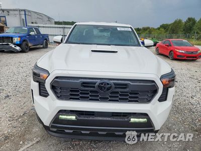 Piąte zdjęcie samochodu w środku: 2024 TOYOTA TACOMA TRD SPORT VIN:3TMKB5FN6RM017995 - miniatura