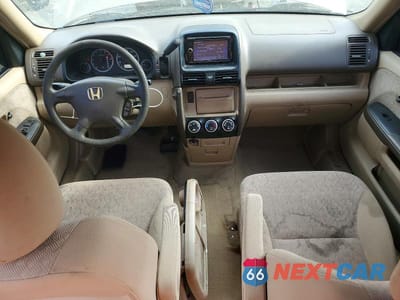 Zdjęcie 8 z 13 samochodu: 2005 HONDA CR-V LX VIN:JHLRD68505C012365 - miniatura