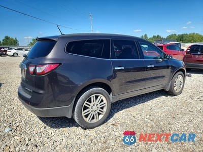 Trzecie zdjęcie samochodu z tyłu: 2015 CHEVROLET TRAVERSE LT VIN:1GNKVGKD7FJ352408 - miniatura