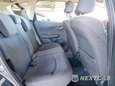 Zdjęcie 10 z 12 samochodu: 2013 HONDA FIT VIN:JHMGE8G30DC034165 - miniatura