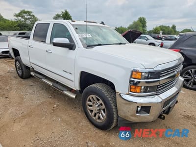 Czwarte zdjęcie samochodu z boku: 2017 CHEVROLET SILVERADO K2500 HEAVY DUTY LTZ VIN:1GC1KWEGXHF223579 - miniatura