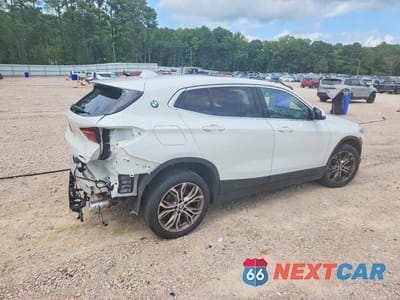 Trzecie zdjęcie samochodu z tyłu: 2018 BMW X2 XDRIVE28I VIN:WBXYJ5C38JEF75847 - miniatura