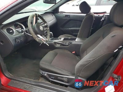 Zdjęcie 7 z 12 samochodu: 2014 FORD MUSTANG VIN:1ZVBP8EMXE5292746 - miniatura