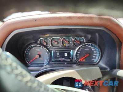 Zdjęcie 9 z 13 samochodu: 2019 CHEVROLET SILVERADO K3500 HIGH COUNTRY VIN:1GC4KYEY0KF263596 - miniatura