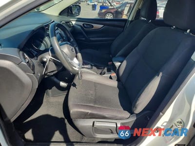 Zdjęcie 7 z 14 samochodu: 2019 NISSAN ROGUE SPORT S VIN:JN1BJ1CP2KW244353 - miniatura