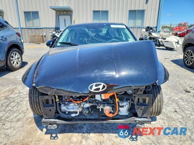 Piąte zdjęcie samochodu w środku: 2026 HYUNDAI SONATA HYBRID BLUE VIN:KMHL24JJ2TA169520 - miniatura