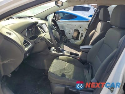 Zdjęcie 7 z 12 samochodu: 2016 CHEVROLET CRUZE LS VIN:1G1BC5SM6G7300164 - miniatura
