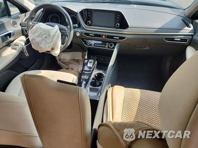 Zdjęcie 8 z 13 samochodu: 2021 HYUNDAI SONATA HYBRID SEL VIN:KMHL34JJ5MA034305 - miniatura