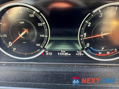 Zdjęcie 8 z 13 samochodu: 2015 BMW 750 XI VIN:WBAYB6C52FD965738 - miniatura